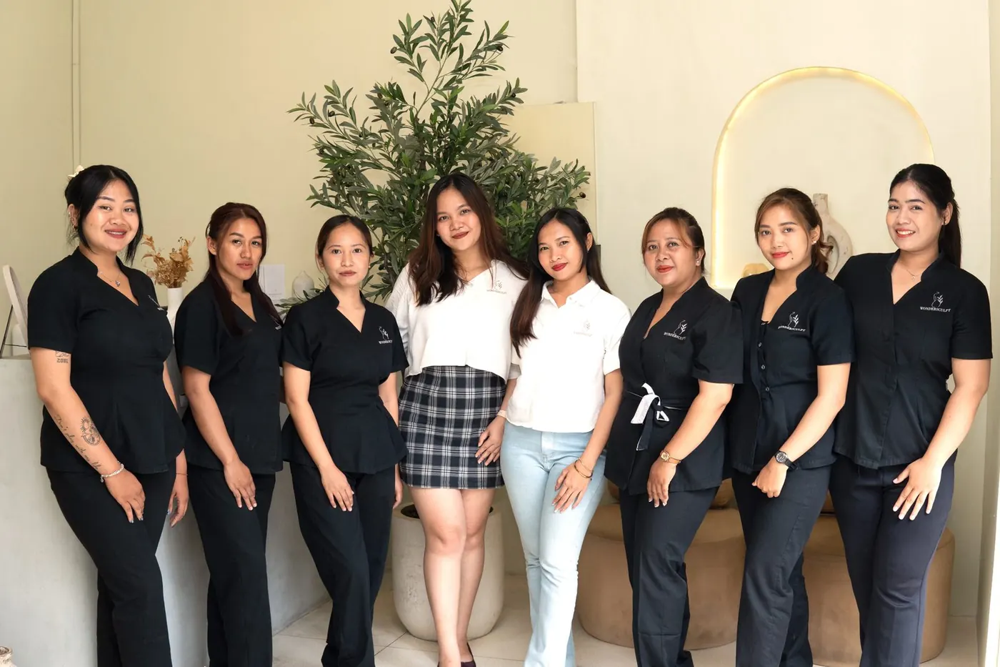 The WonderSculpt Bali team of body sculpting specialists